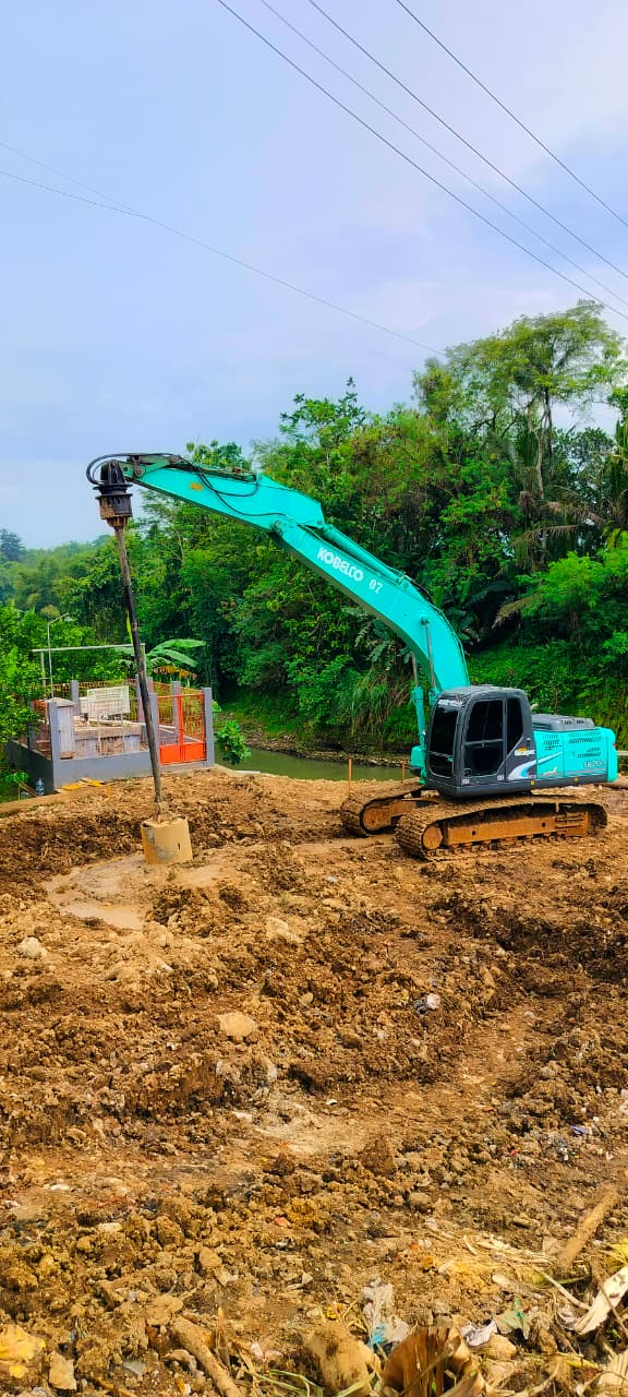 Bore Pile Excavator 1